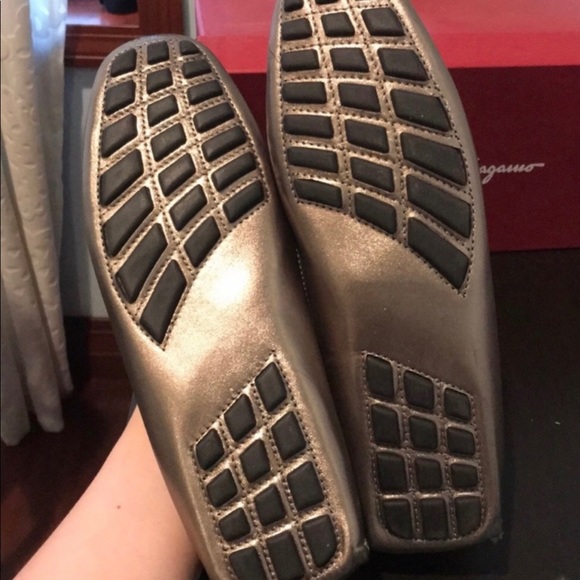 Salvatore Ferragamo 8 1/ B loafers GOLD - Picture 4 of 6